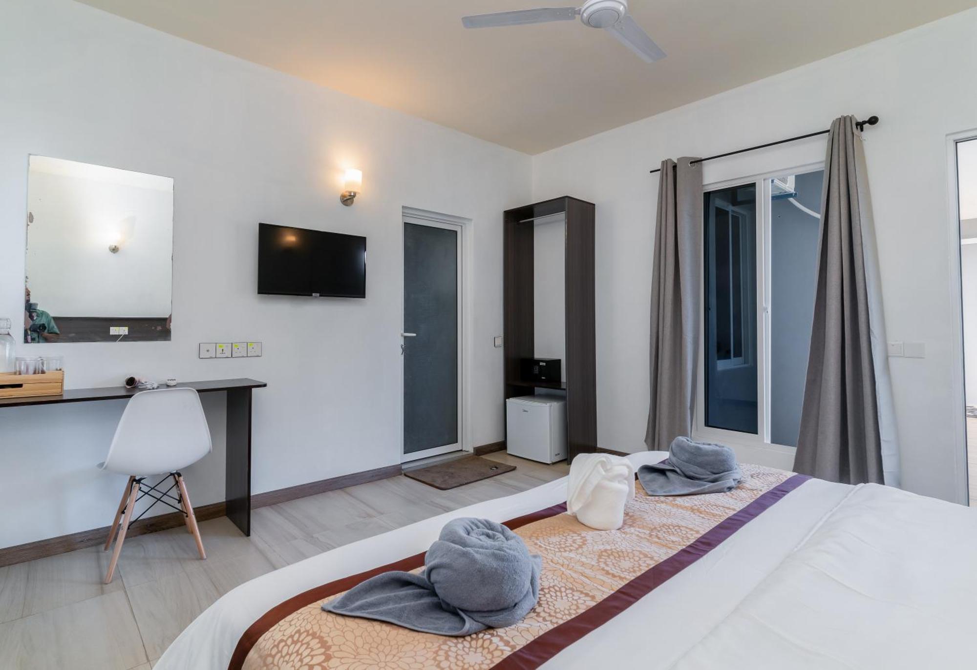 Casaparadiso - Beach View Ukulhas Island Ngoại thất bức ảnh
